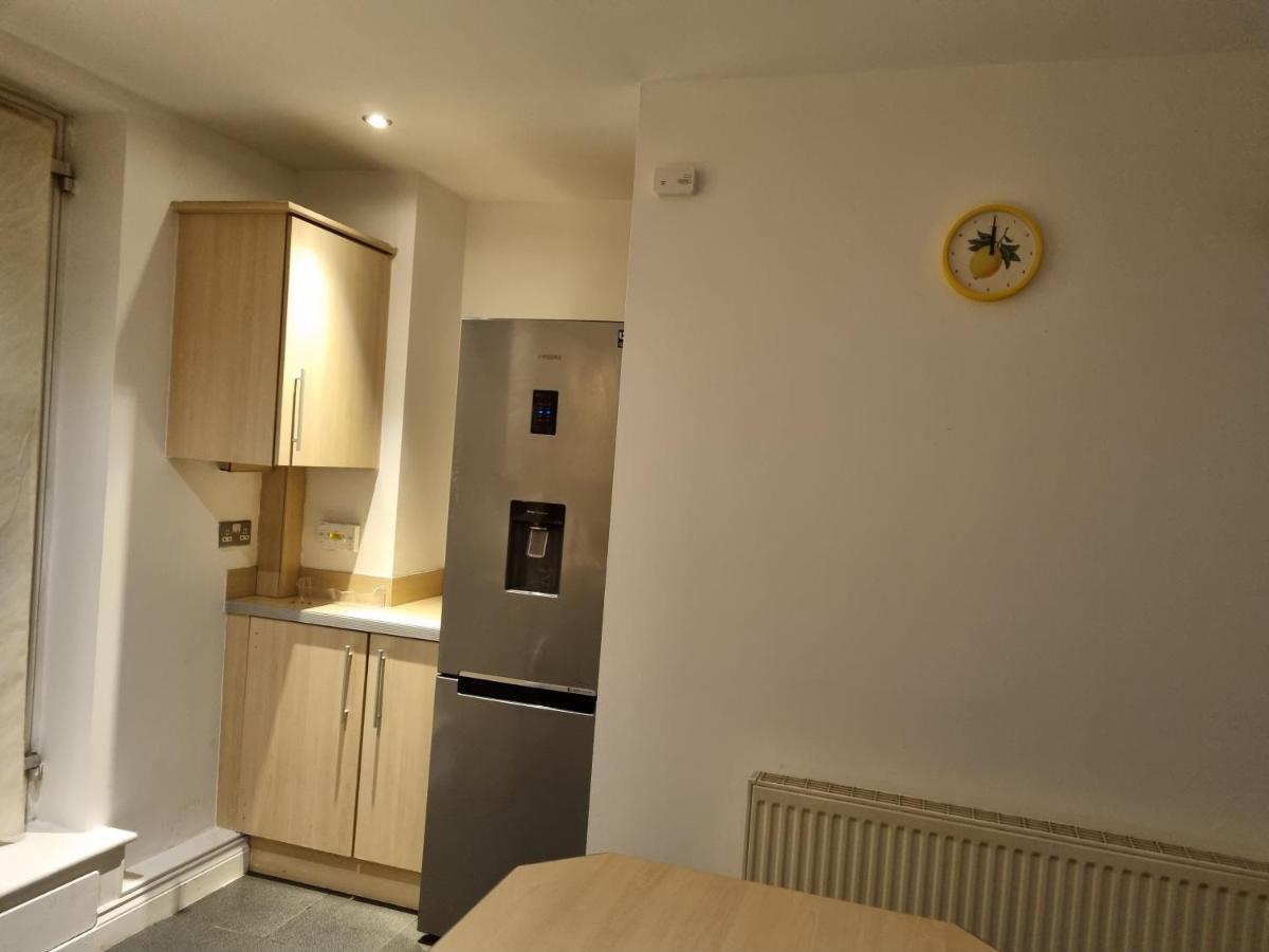 Deluxe Apartment Sleeps Up To 6 Leicester Exterior photo